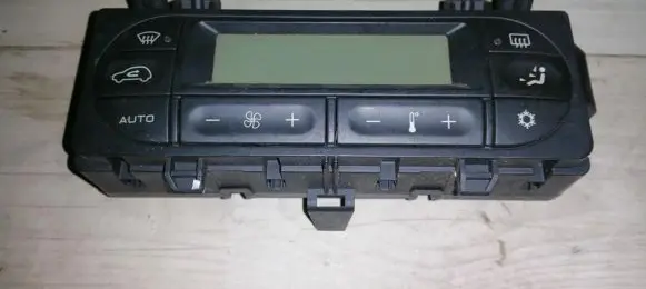 Citroen C3 Climate control unit 96377774xt a86rfta0