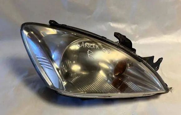Mitsubishi Lancer Headlight/headlamp