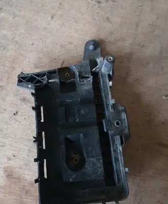 Seat Leon (1P) Battery tray 1K0915333C