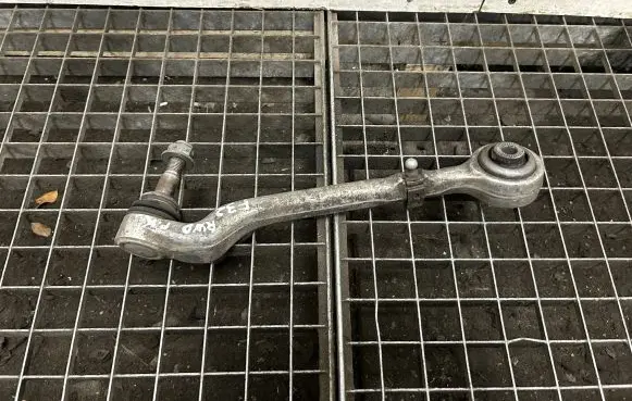 BMW 4 F32 F33 Front lower control arm/wishbone 6852991 685299104