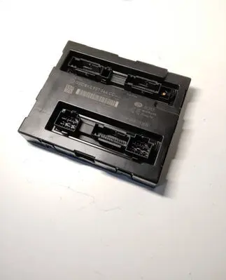 Audi A4 S4 B8 8K Comfort/convenience module 8K0907064CC 5DK00991833