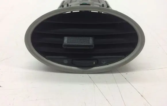 Ford Focus Dash center air vent grill 4M51A014L21AD 4M51A014L21BC