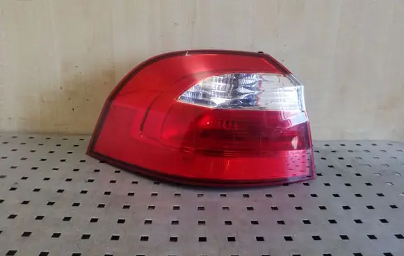 KIA Rio Rear/tail lights 924011W2