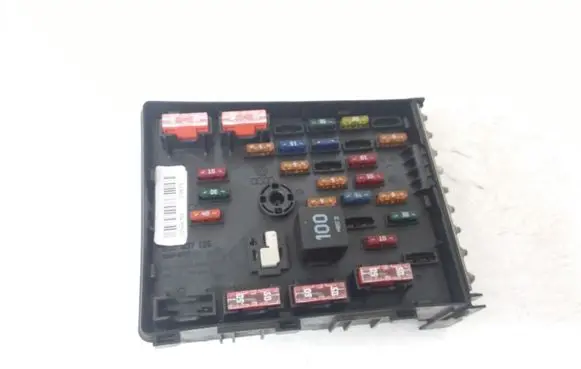 Volkswagen PASSAT B6 Fuse module 3C0937125