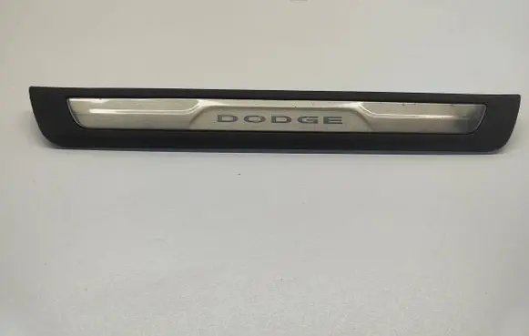 Dodge Durango Front sill trim cover 101037040BLR 00041410 1SZ56DX9AA