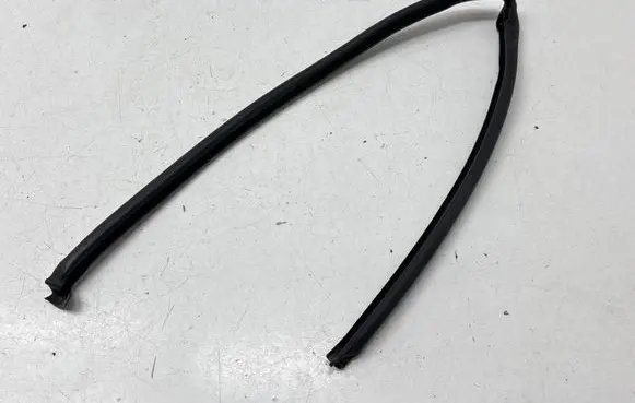 Renault Captur Rubber seal rear door 