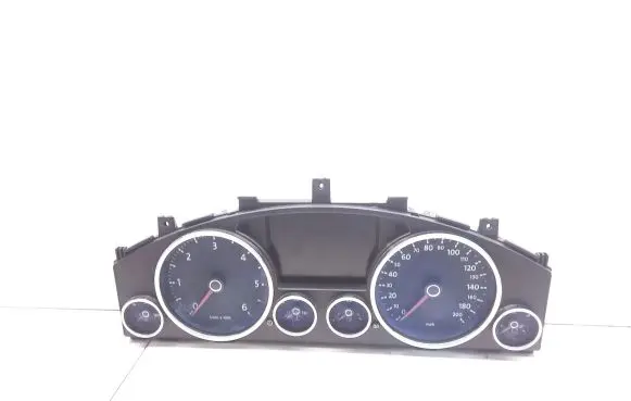 Volkswagen Touareg I Speedometer (instrument cluster) 7L6920985H 0263655738