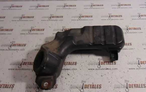 Honda CR-V Intake resonator 