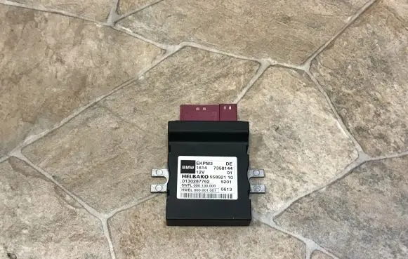 BMW 7 F01 F02 F03 F04 Fuel injection pump control unit/module 7358144