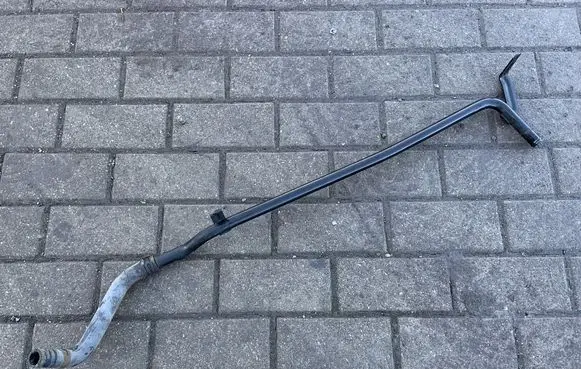 Audi Q7 4L Engine coolant pipe/hose 7L8121065AB 7L8121070AH