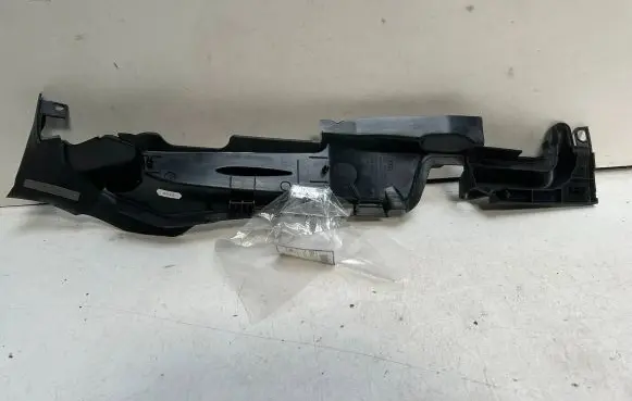Audi A4 S4 B9 Fender end trim 8W0821170C 30102023 R02519D02