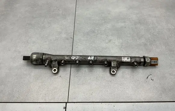 Fuel main line pipe