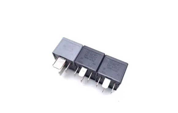 Ford Kuga I Other relay 5M5T14B192CA 5M5T14B192EA V23136B1X66