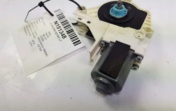 Audi A6 C7 Rear door window regulator motor 8K0959811A