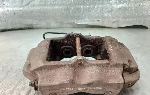 Porsche Cayenne (9PA) Rear brake caliper