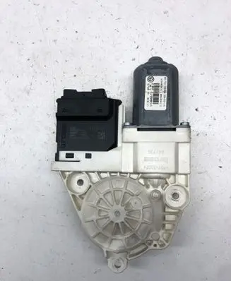 Volkswagen PASSAT CC Rear door window regulator motor 3C8839462K 1K0959794Q 966536101