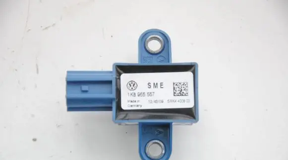 Volkswagen Scirocco Airbag deployment crash/impact sensor 1K8955557