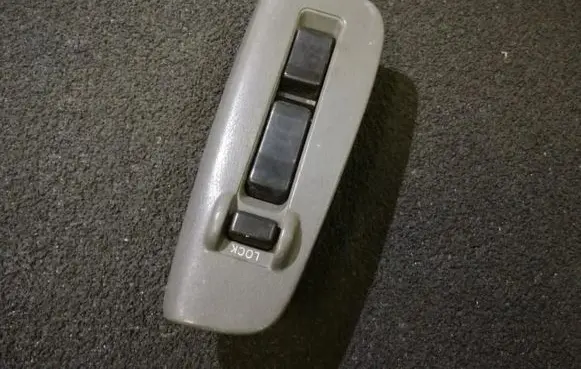 Renault Scenic I Electric window control switch 2540030R20