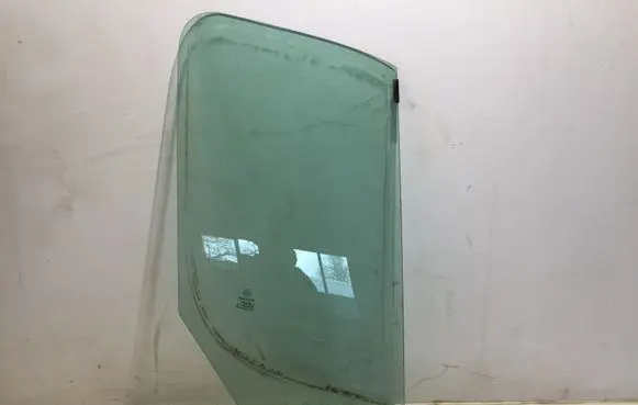 Fiat Ducato Front door window glass four-door 43R001582