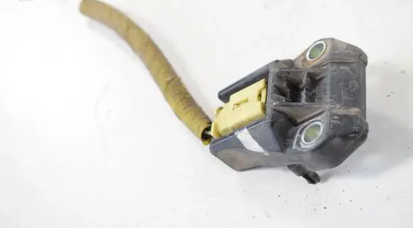 Subaru Outback Airbag deployment crash/impact sensor 98231AG020