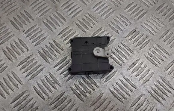 Mitsubishi Space Star A/C air flow flap actuator/motor MR910476