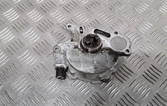 Seat Alhambra (Mk2) Vacuum pump 03l145100