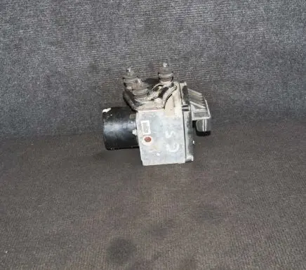 Volkswagen PASSAT B6 ABS Pump