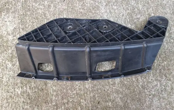 Ford Explorer V Headlight/headlamp mounting bracket FB5317E762