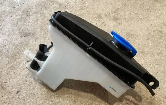 KIA EV6 Windshield washer fluid reservoir/tank 98610GI000