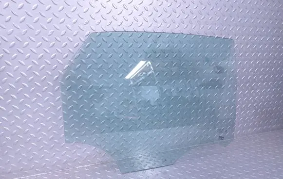 Citroen C4 III e-C4 Rear door window glass 9832845380