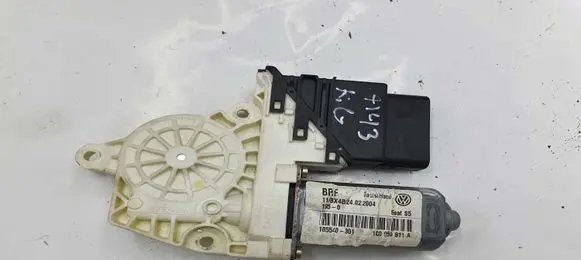 Seat Leon (1M) Rear door window regulator motor 105540301 101389102