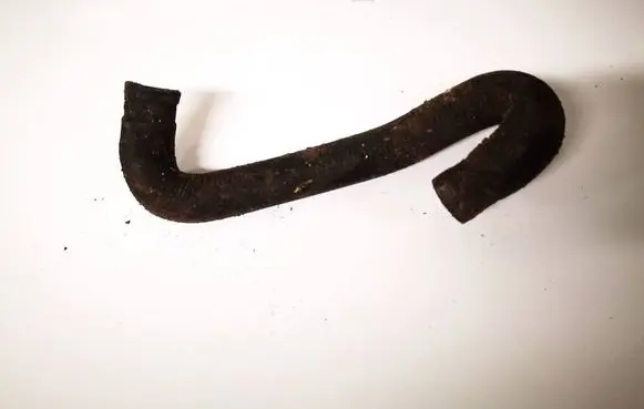 Audi A4 S4 B5 8D Engine coolant pipe/hose 058121058A