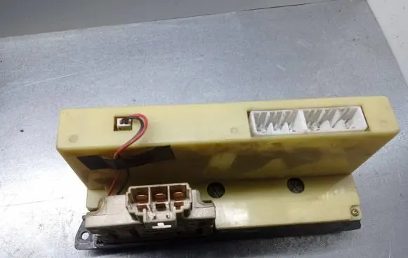 Mazda 323 F Climate control unit