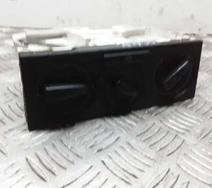 Volkswagen Golf V Climate control unit