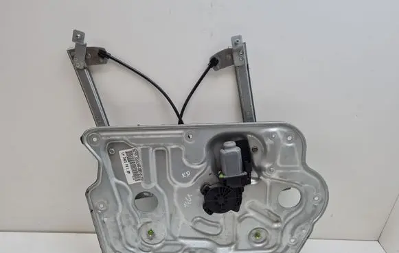 Nissan Qashqai Front door window regulator with motor 80771JD000
