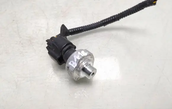 Toyota Yaris XP210 Air conditioning (A/C) pressure sensor 4990007880