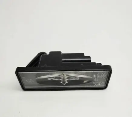 Opel Mokka B Number plate light 9815225980