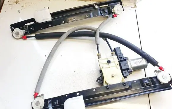 Sliding door window regulator with motor