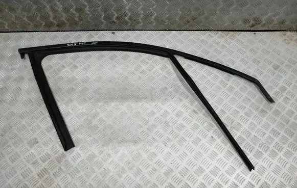 Fiat 500X Front door rubber seal 
