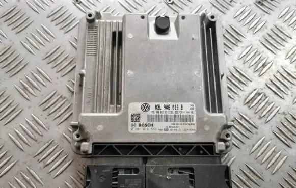 Audi A4 S4 B6 8E 8H Engine control unit/module 03L906019B