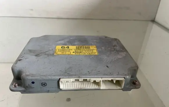 Toyota Corolla Verso AR10 Parking PDC control unit/module 51611010771 8679264011