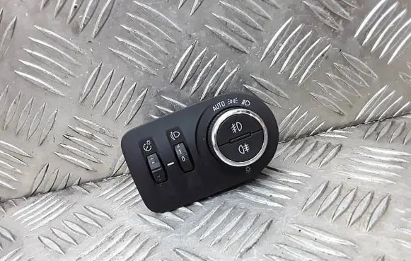 Opel Grandland X Light switch 39085926