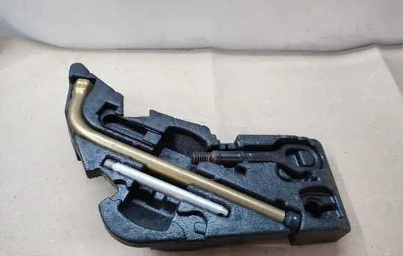 Audi Q7 4L Tool set 4L0011075