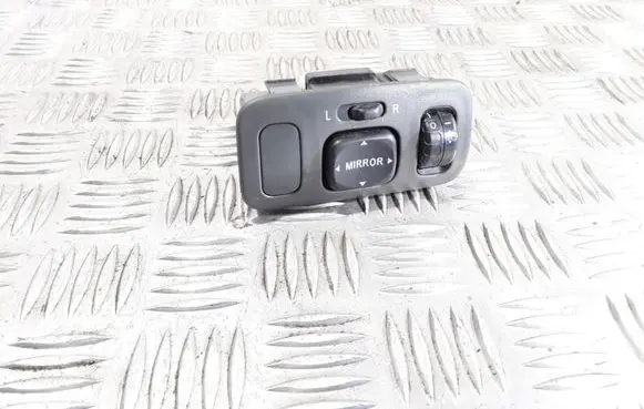 Toyota Yaris Wing mirror switch 248C03