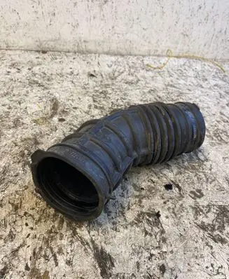Renault Kadjar Air intake duct part