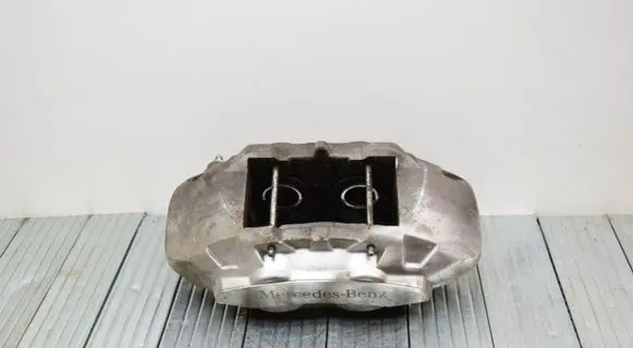 Mercedes-Benz GLC X253 C253 Front brake caliper