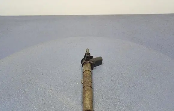 BMW 7 F01 F02 F03 F04 Fuel injector 7805428