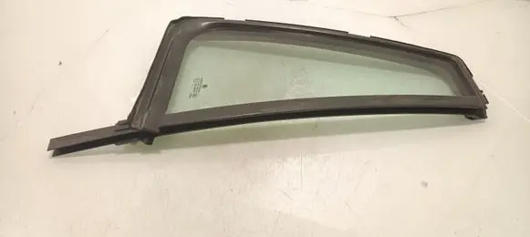 Skoda Octavia Mk2 (1Z) Rear vent window glass AS2
