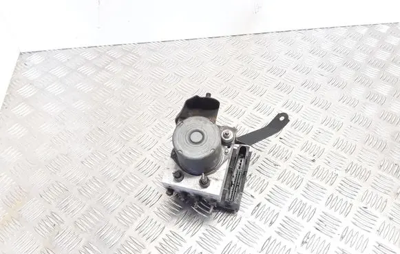 Toyota Corolla Verso AR10 ABS Pump