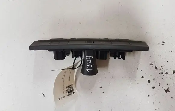 Ford Focus Windscreen/window heater switch 4M51130734BB